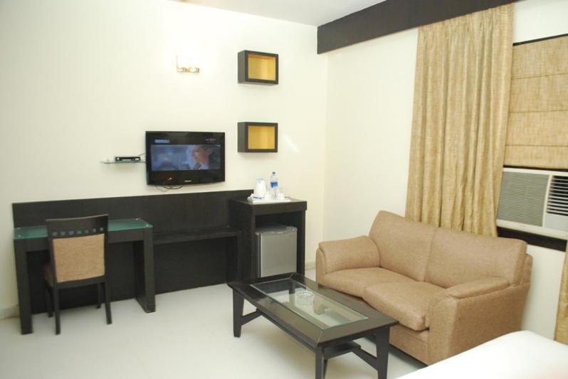 Aman Deluxe Hotel New Delhi Exterior photo